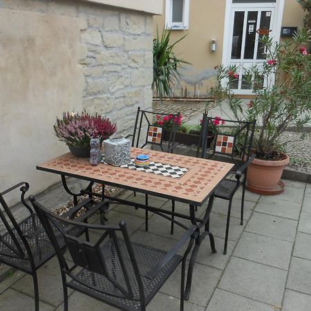 Pension Am Werder Бернбург Экстерьер фото