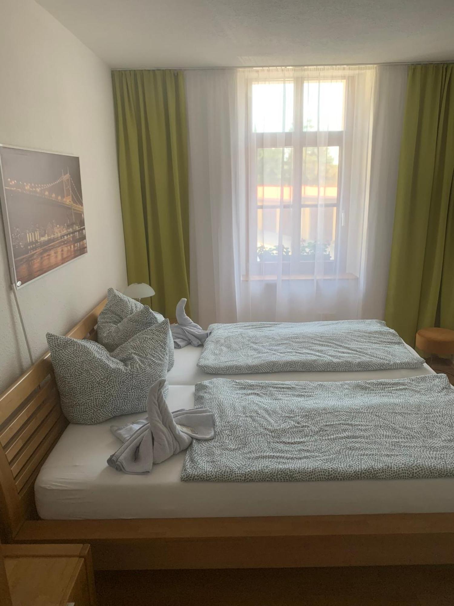 Pension Am Werder Бернбург Номер фото